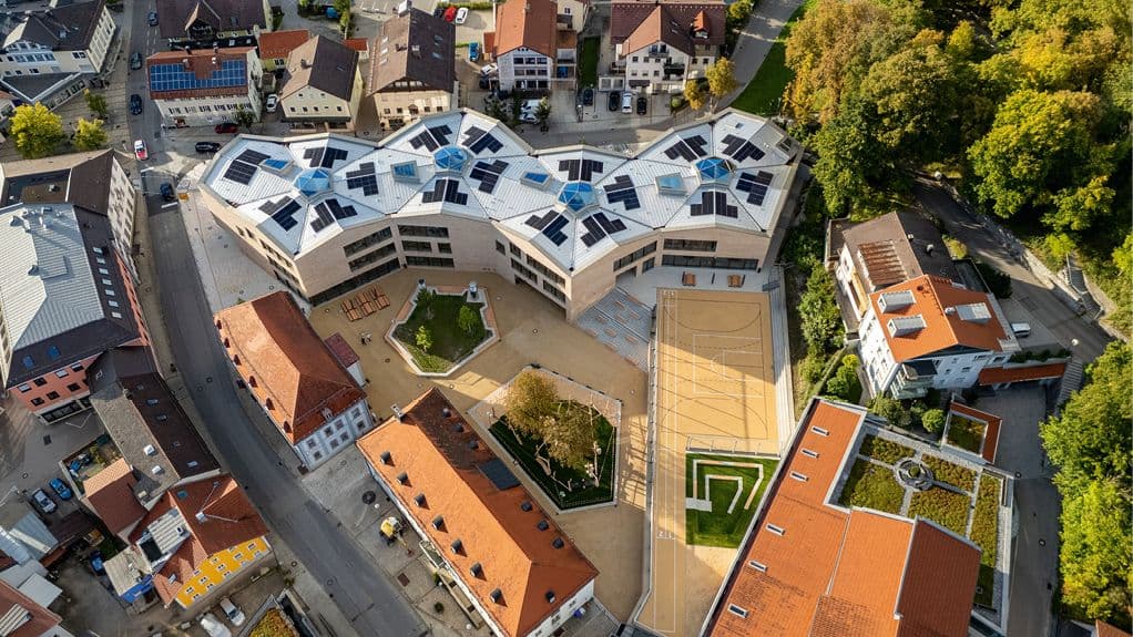 Bild 4 Visualisierung Grundschule Marktoberdorf Quelle: 3DWAY architectural graphics / Thomas Häring