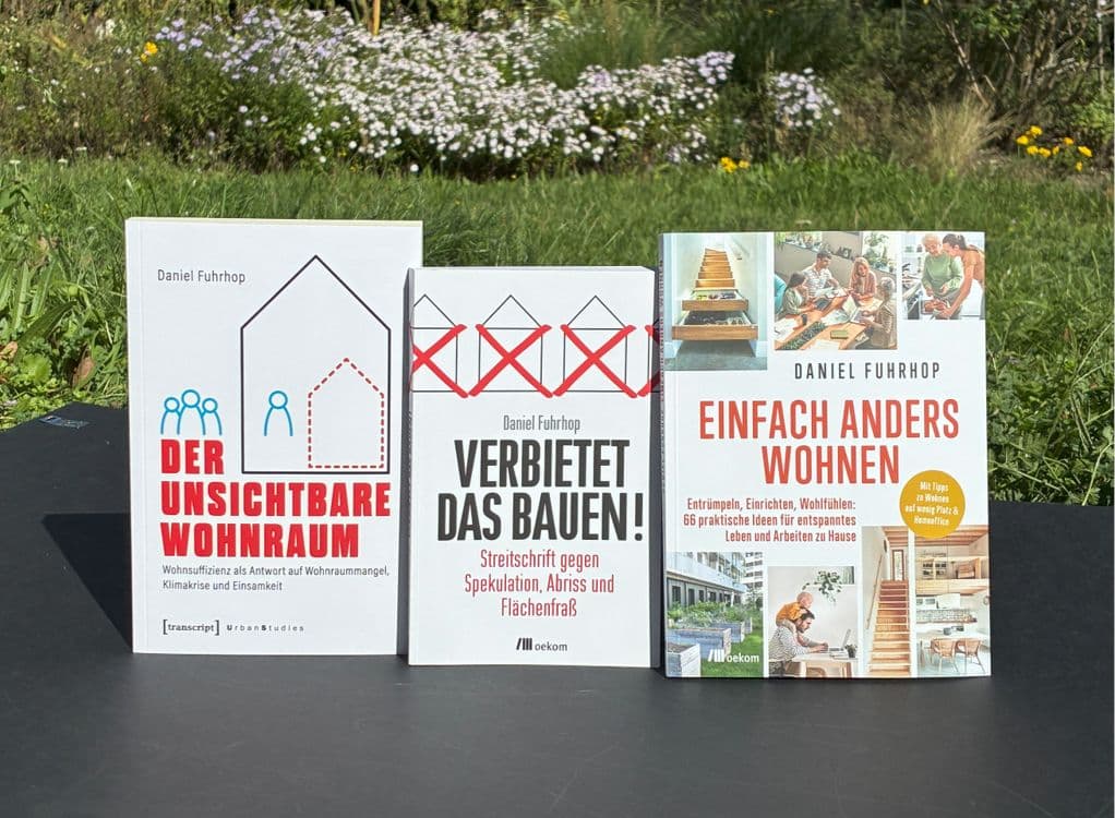 Bild 166 Tipps im Ratgeber ([7]), 100 Werkzeuge für mehr Platz in der Streitschrift ([6]) und der wissenschaftliche Hintergrund ([3]) (Quelle: Daniel Fuhrhop)