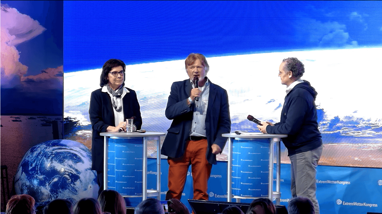 Polarforscher und Autor Arved Fuchs in Hamburg: In der Arktis ist der Klimawandel besonders deutlich zu spüren; Quelle: nbau