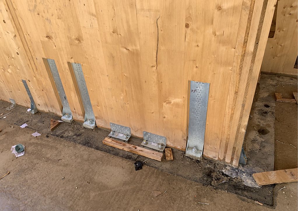 Bild 5 Aufzugsschacht aus Holz