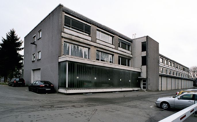 Bild 15b Beispiel einer Gebäudesanierung mit vorgefertigten Holztafelelementen; ACMS Architekten 2005, gefördert durch BMWI im Rahmen des Förderkonzepts Energieoptimiertes Bauen (EnOB) – Förderkennzeichen: 0329750X Quelle: ACMS Architekten GmbH