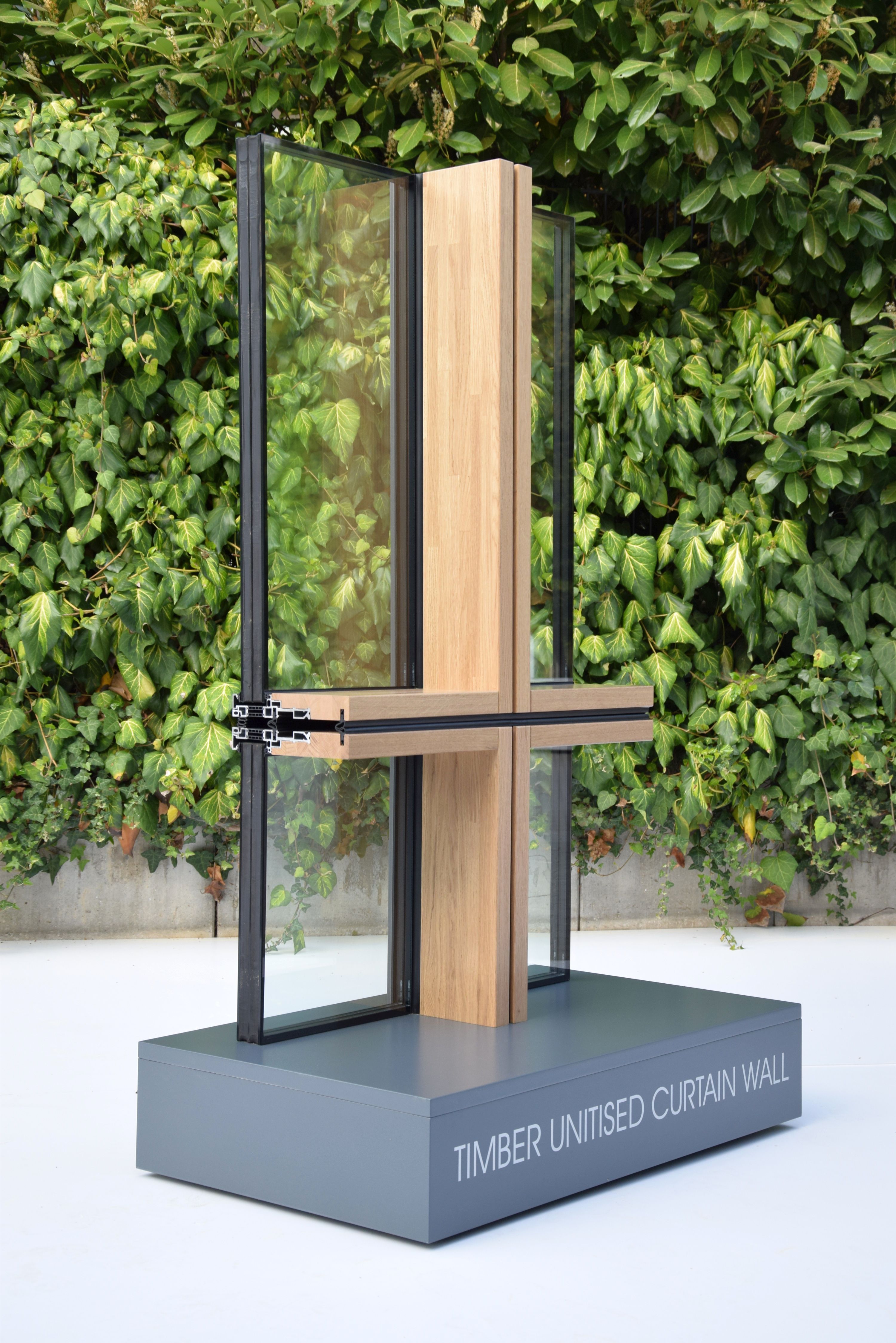 Die Holz-Aluminium-Elementfassade HMEF 2020 vereint die Vorteile von Holz- und Aluminiumbauteilen Quelle: Schindler Fenster + Fassaden GmbH