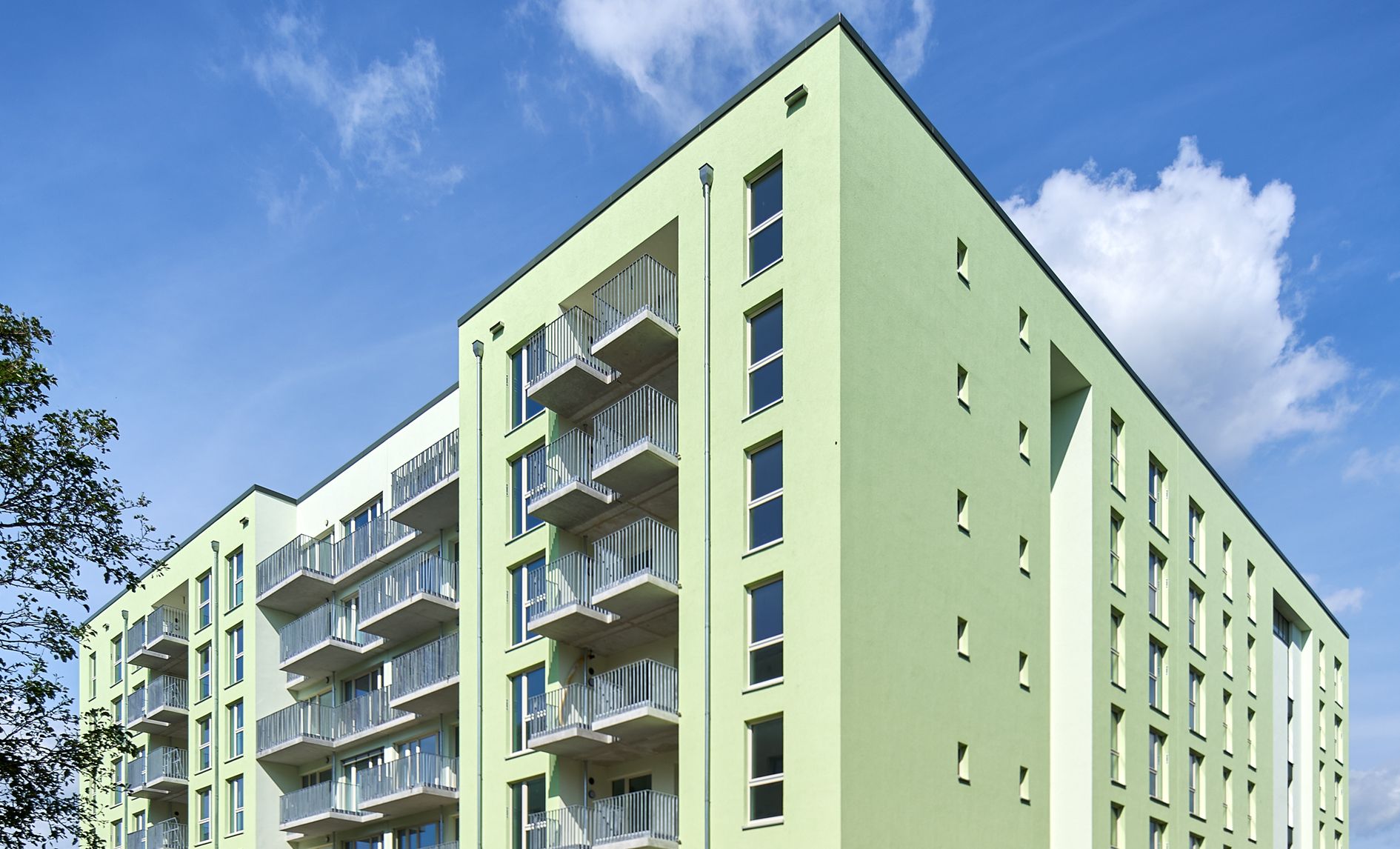 Bild 1 Mit KEIM WDVS saniertes Mehrfamilienhaus in Berlin, Stollberger Straße