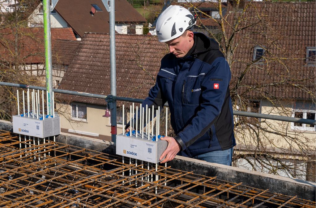 Bild 3 Leichter, schneller Einbau: Der neue Schöck Isokorb® CXT Typ A mit Isokorb® CXT Typ A Part Z punktet mit zahlreichen Vorteilen für die Baustelle