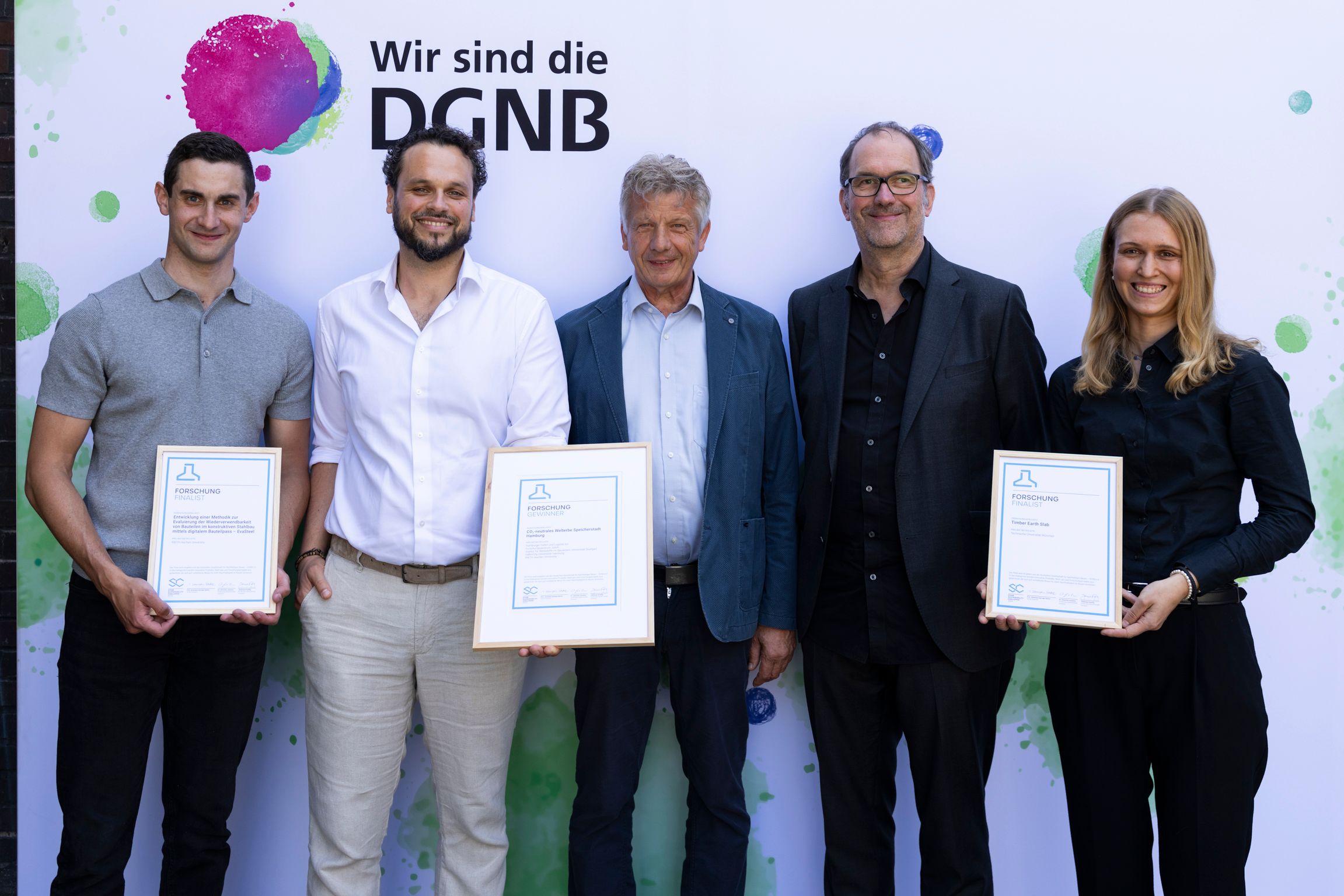 Gewinner (CO2-neutrales Welterbe Speicherstadt Hamburg) und Finalisten der DGNB Sustainability Challenge 2026 in der Kategorie Forschung. Quelle: DGNB